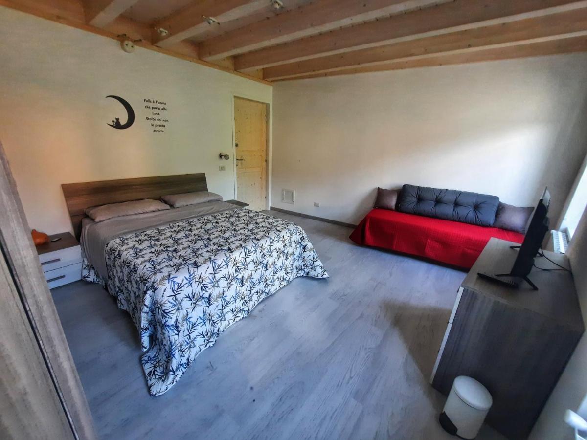 Casa Tilde Guest House Cunardo Eksteriør bilde
