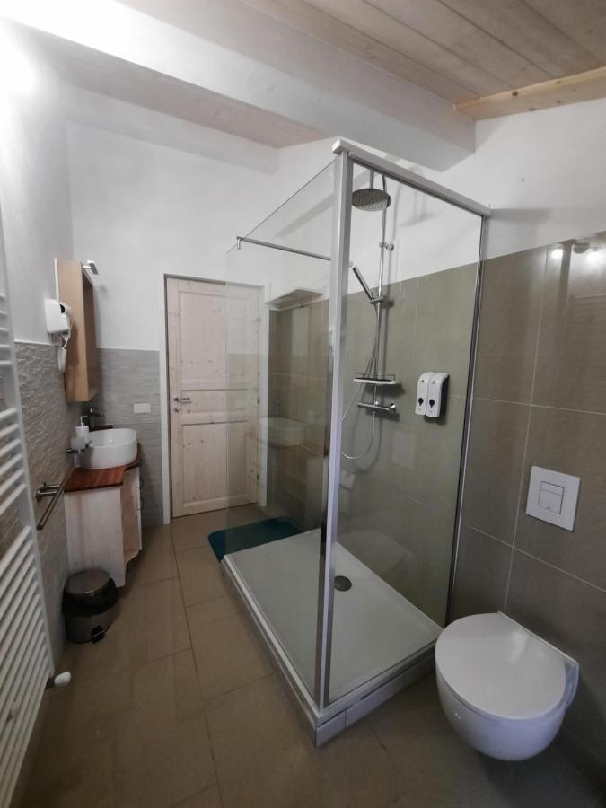 Casa Tilde Guest House Cunardo Eksteriør bilde
