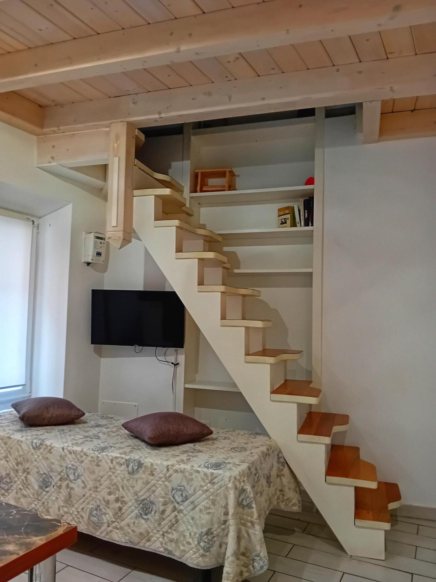 Casa Tilde Guest House Cunardo Eksteriør bilde