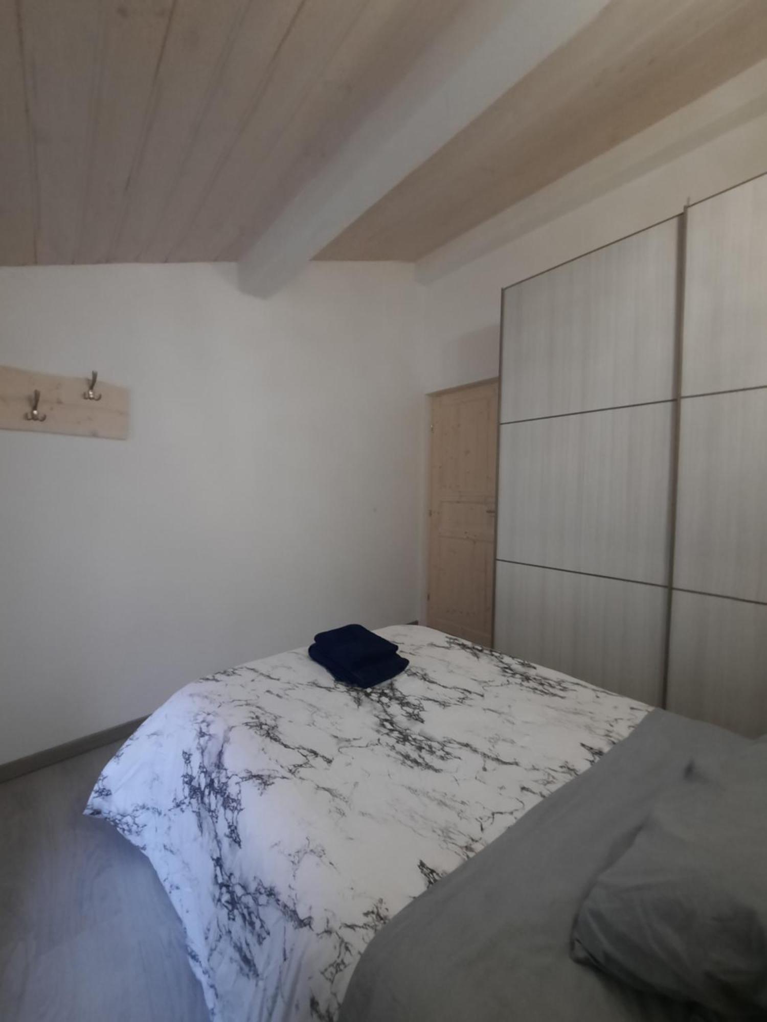 Casa Tilde Guest House Cunardo Rom bilde